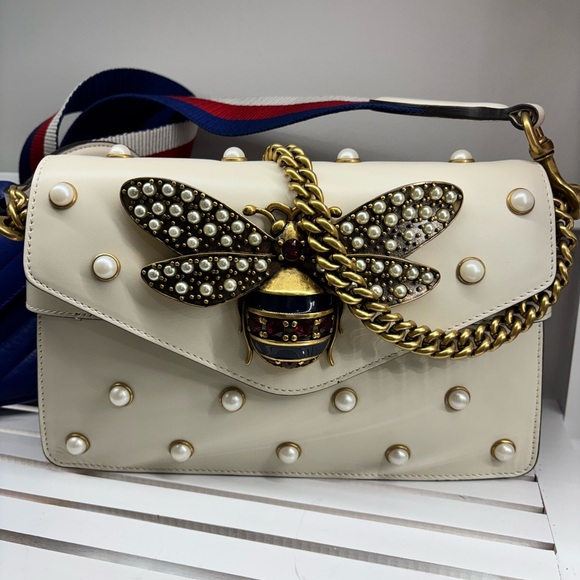 Gucci Handbags - Gucci Queen Margaret
